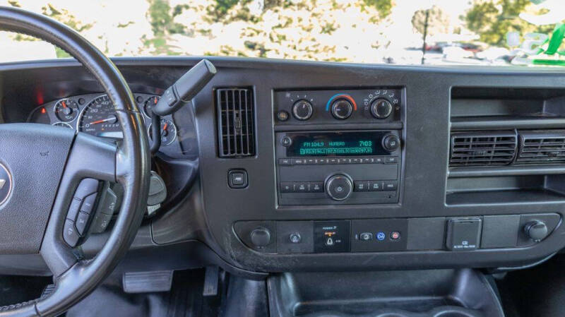 2023 Chevrolet Express 2500