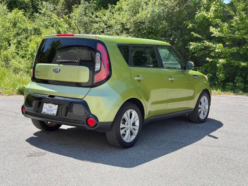 2016 Kia Soul +