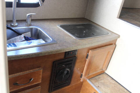 2017 Lance Cab Over 650