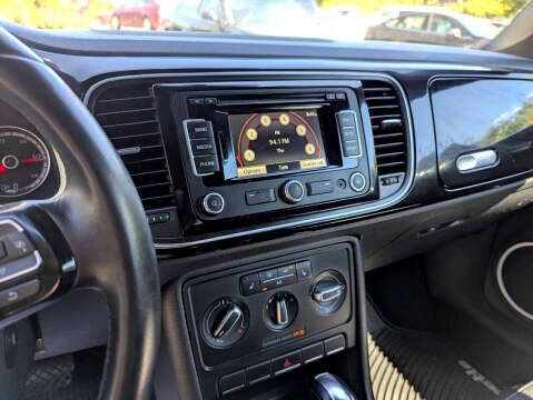 2013 Volkswagen Beetle Convertible 2.5L PZEV