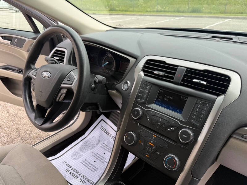 2018 Ford Fusion SE
