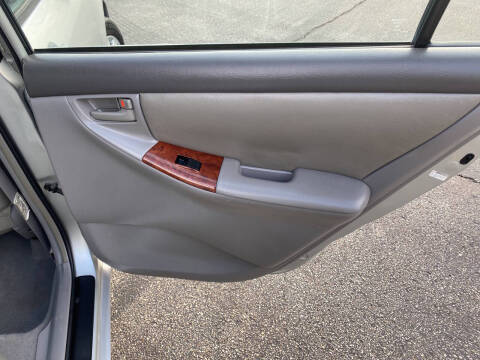 2003 Toyota Corolla LE