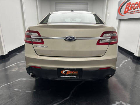 2017 Ford Taurus SE