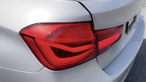 2018 BMW 3 Series 320i