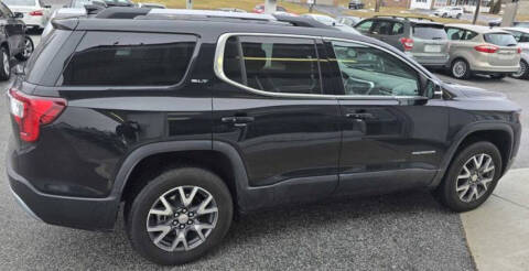 2023 GMC Acadia SLT