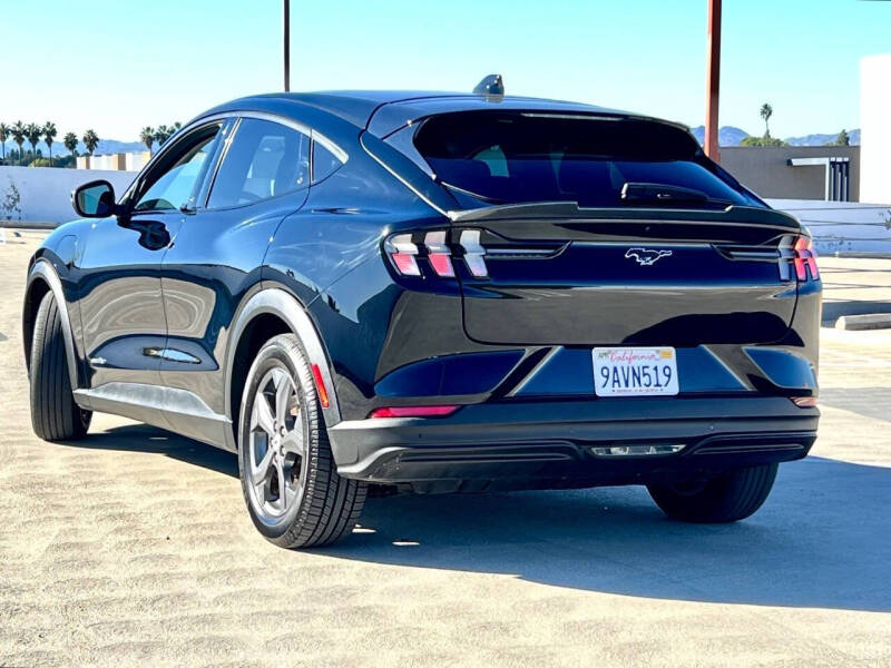 2022 Ford Mustang Mach-E Select