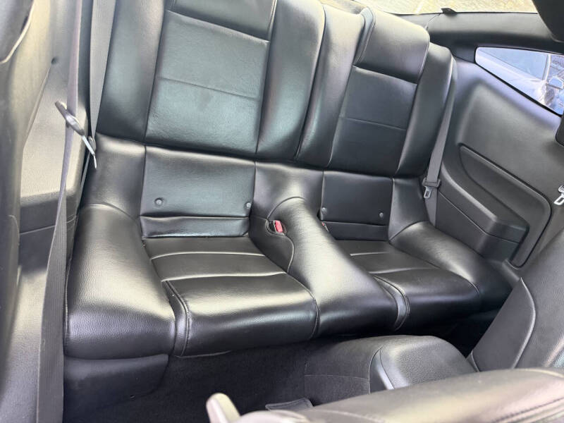 2007 Ford Mustang V6 Deluxe