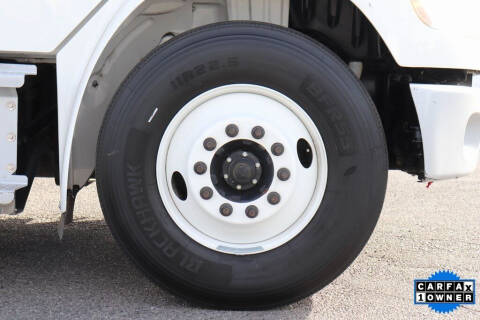 2019 Freightliner M2 106