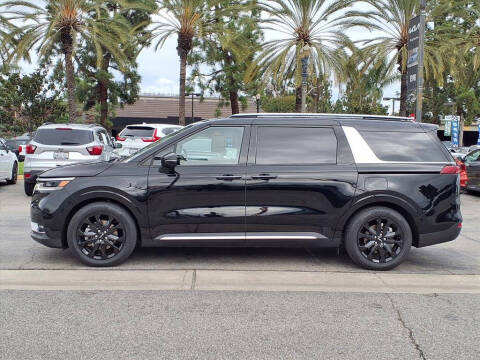 2024 Kia Carnival SX