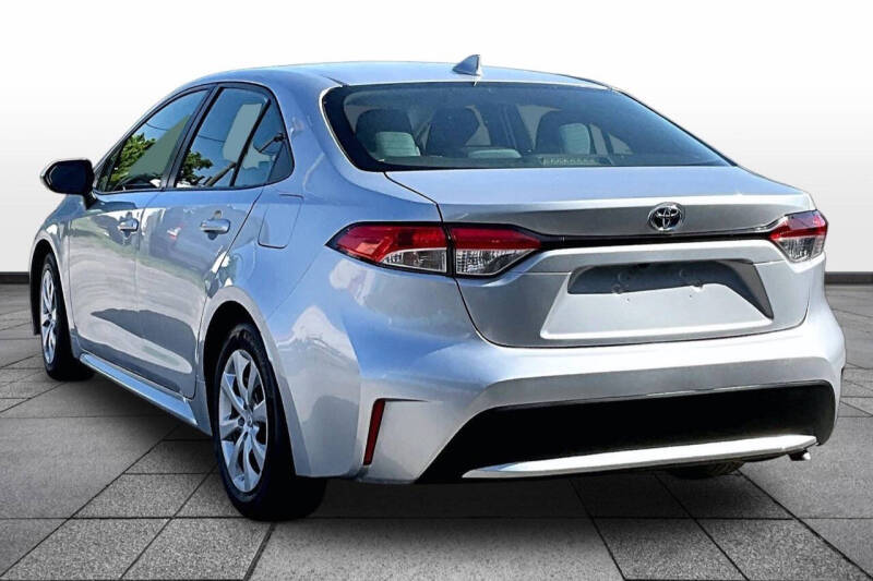 2020 Toyota Corolla Hybrid LE