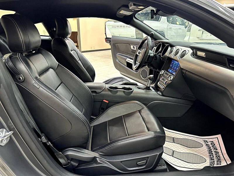 2022 Ford Mustang EcoBoost Premium