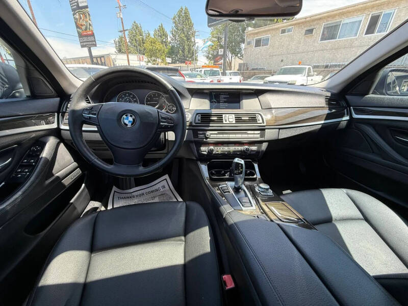 2012 BMW 5 Series 528i