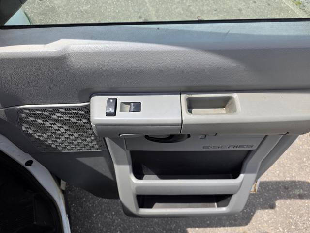 2012 Ford E-Series E-150