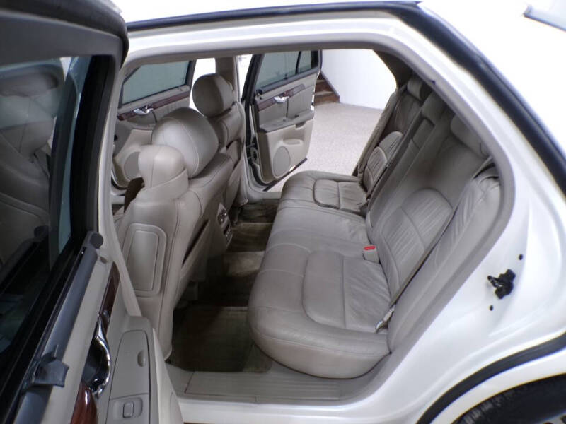 2003 Cadillac DeVille DHS