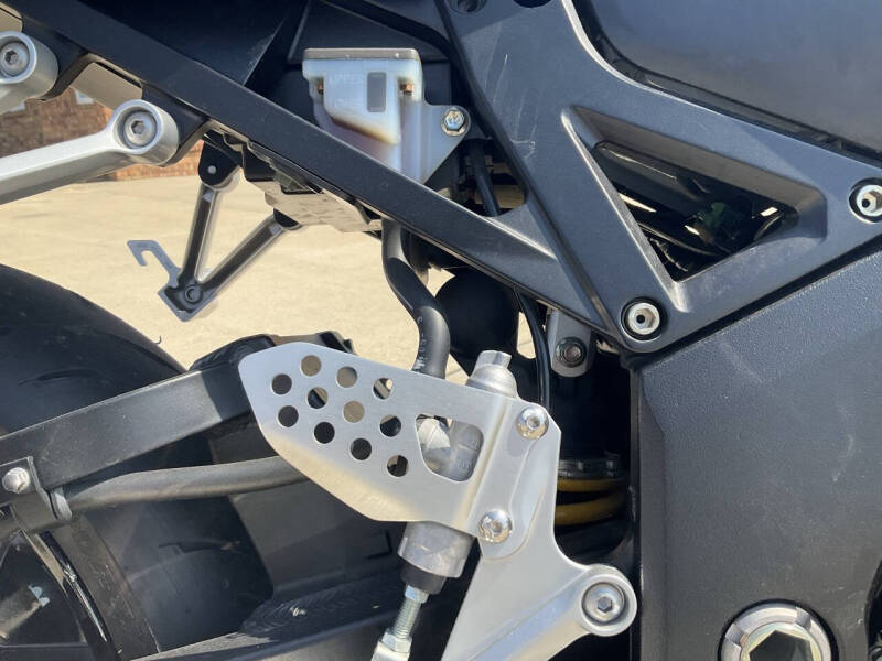 2005 Suzuki CBR750