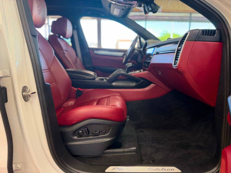 2023 Porsche Cayenne
