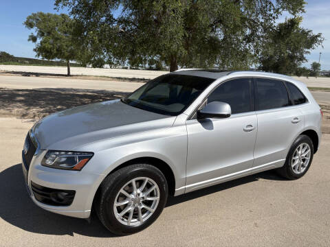 2011 Audi Q5 2.0T quattro Premium Plus