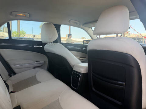 2019 Chrysler 300 Touring