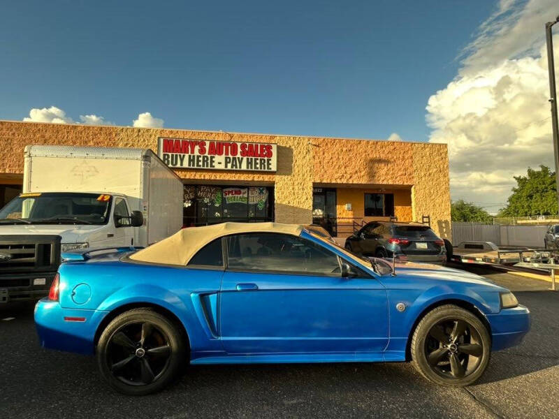2004 Ford Mustang Deluxe