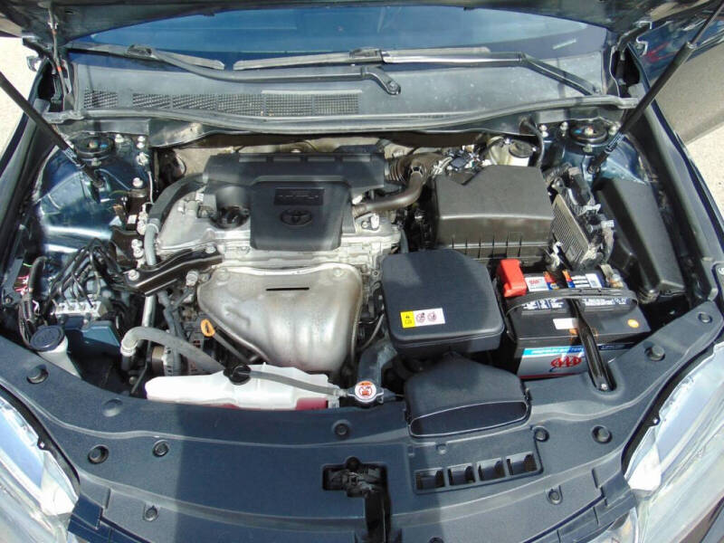 2017 Toyota Camry SE