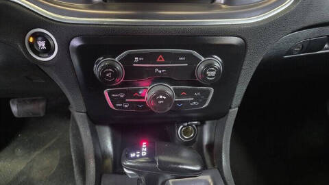 2016 Dodge Charger SE