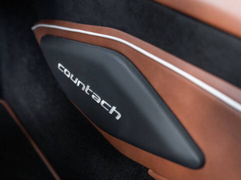2022 Lamborghini Countach LPI 800-4