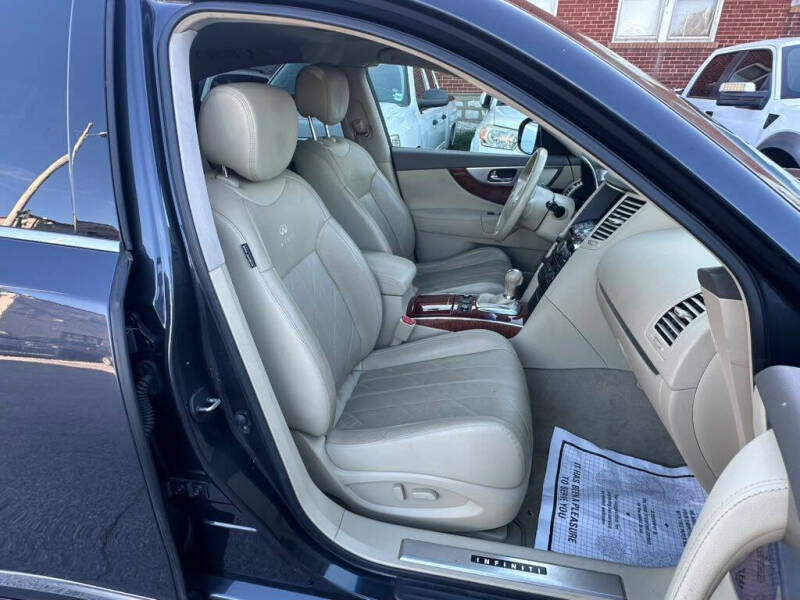 2011 Infiniti FX35