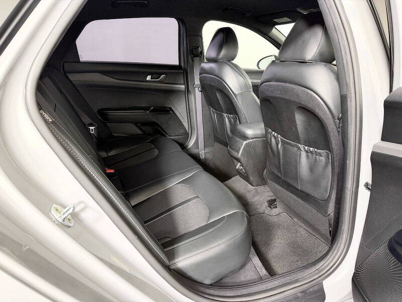 2022 Kia K5