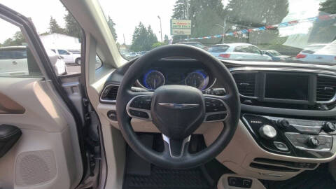 2020 Chrysler Voyager LXi