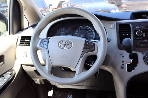 2011 Toyota Sienna