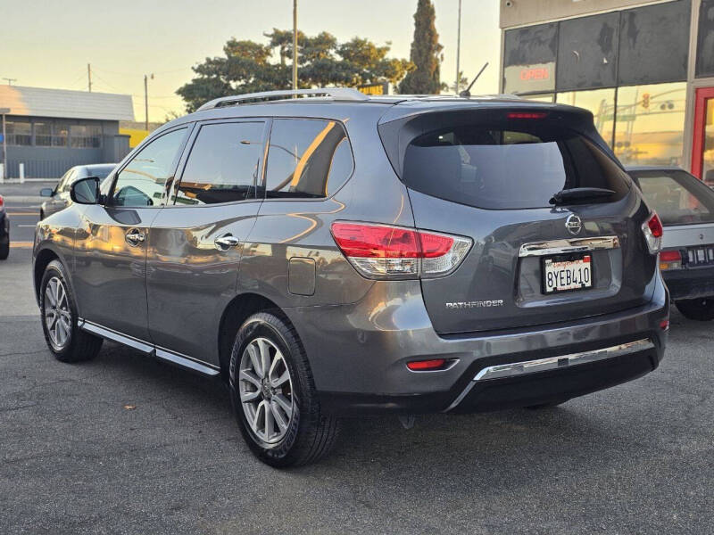 2016 Nissan Pathfinder S