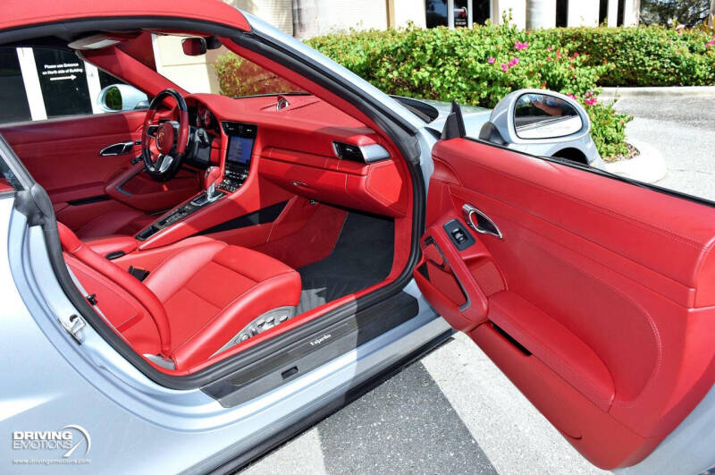 2018 Porsche 911 Turbo S