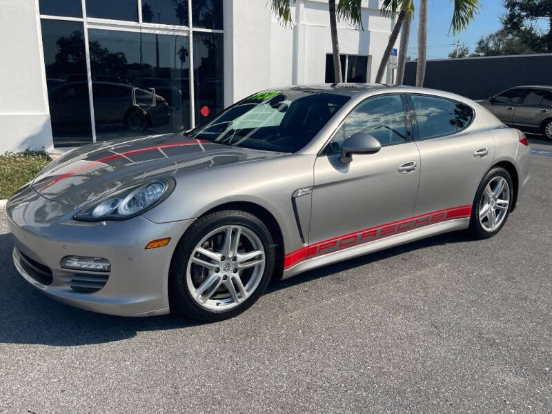 2011 Porsche Panamera 4