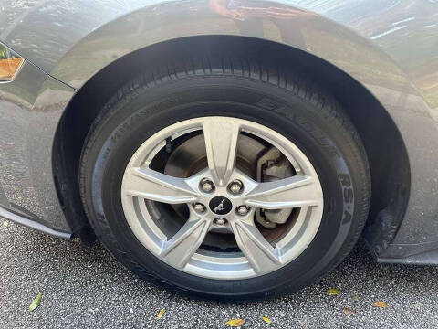 2021 Ford Mustang EcoBoost