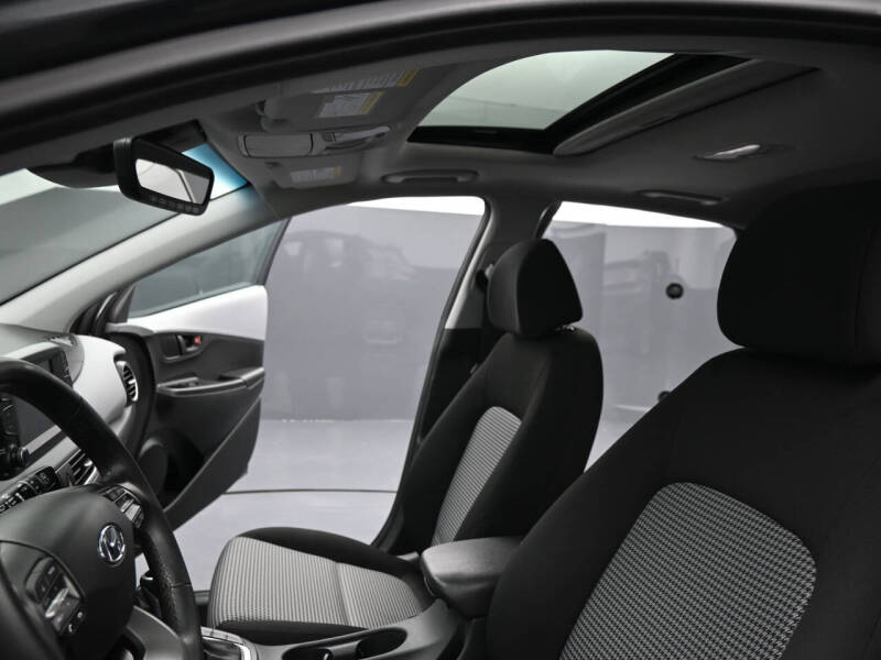 2020 Hyundai Kona SEL Plus