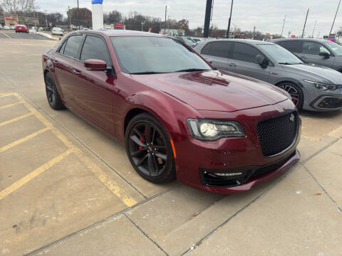 2023 Chrysler 300 C
