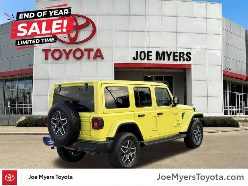 2024 Jeep Wrangler Sahara