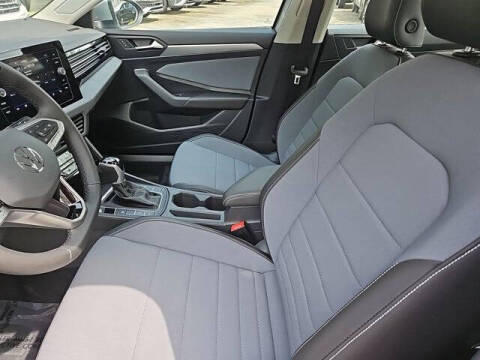 2025 Volkswagen Jetta SE