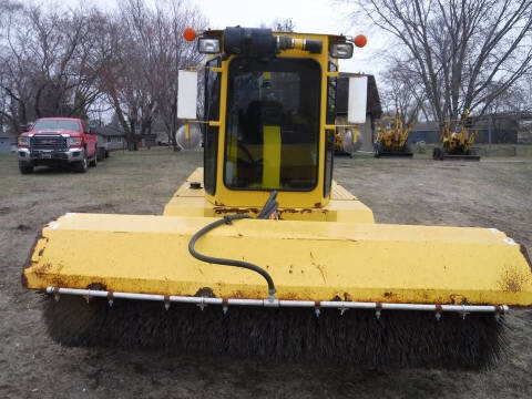 2012 Superior Broom SM80J Propelled Sweeper