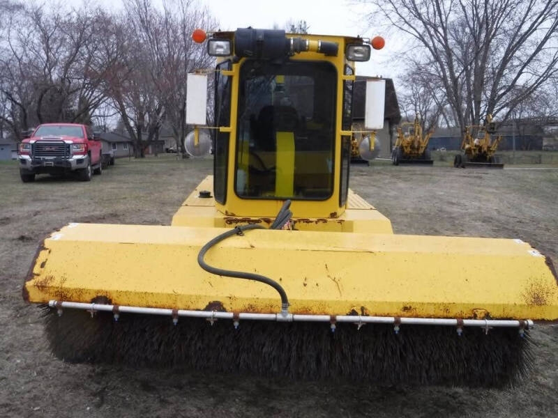 2012 Superior Broom SM80J Propelled Sweeper
