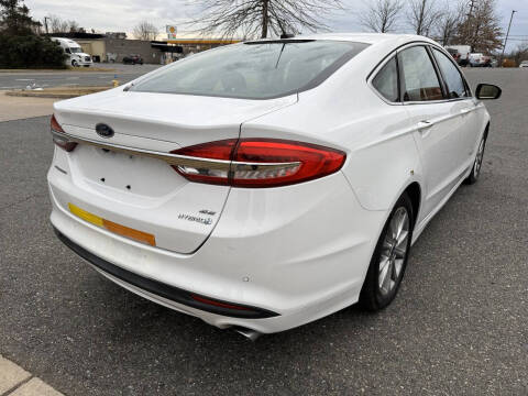 2017 Ford Fusion Hybrid SE