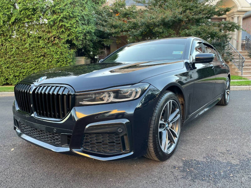 2020 BMW 7 Series 740i's photo