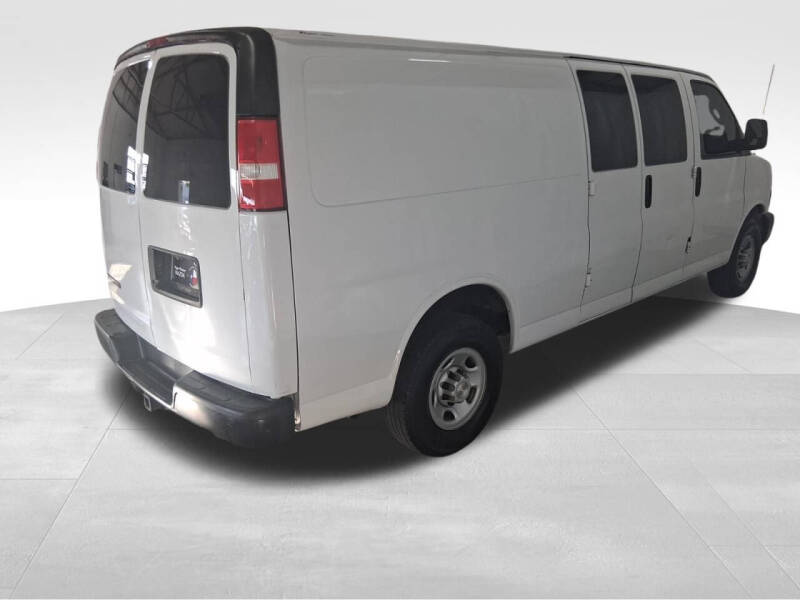 2020 Chevrolet Express 2500