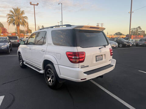 2004 Toyota Sequoia Limited