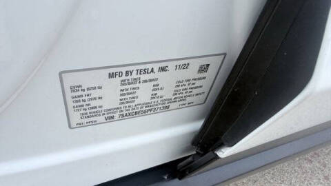 2023 Tesla Model X Standard Range