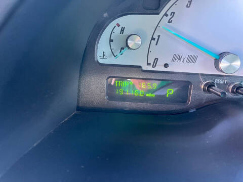 2002 Ford Thunderbird Deluxe