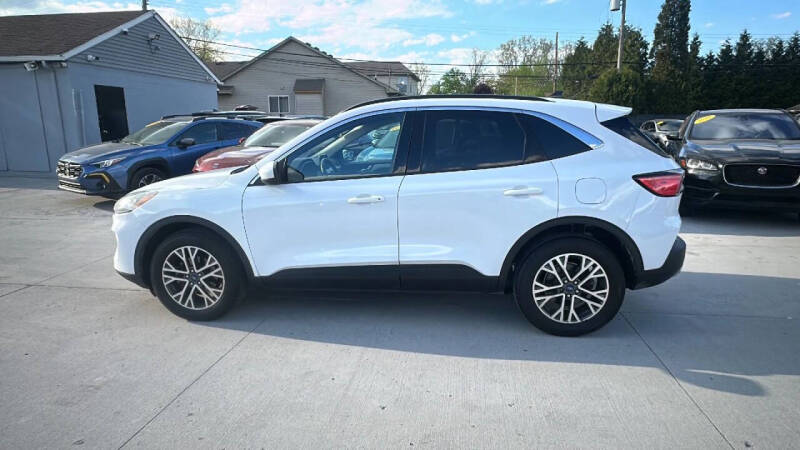 2020 Ford Escape SEL