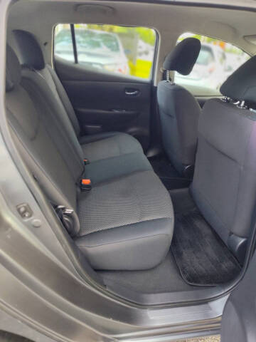 2015 Nissan LEAF S