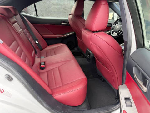 2017 Lexus IS 200t