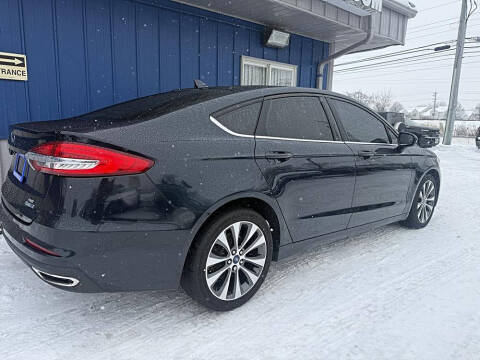 2020 Ford Fusion SE